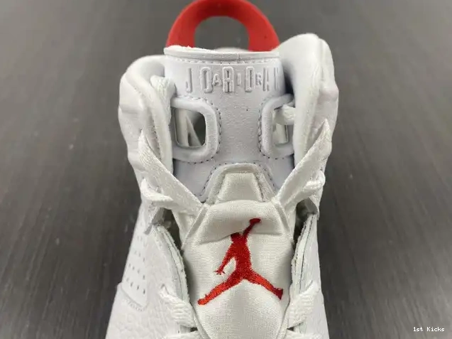 1st Kicks Shoes Hare CT8529-162 6 Jordan Retro 0521